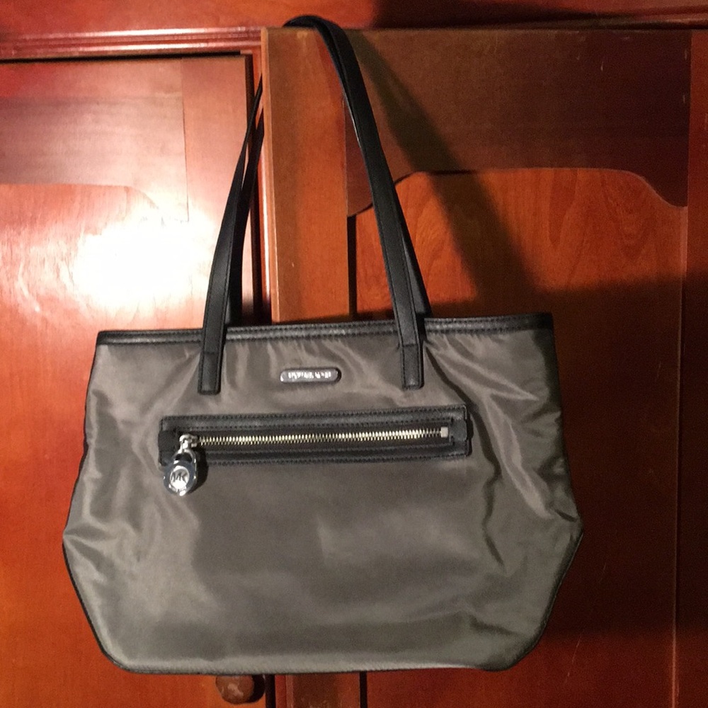 Authentic Michael Kors graphite tote